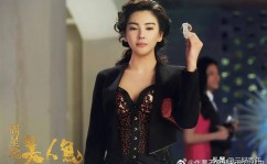冲上热搜！于适回应我一路走来脚踏实地公司施压牵扯的人太多_于适黑料半年直播回应争议话题